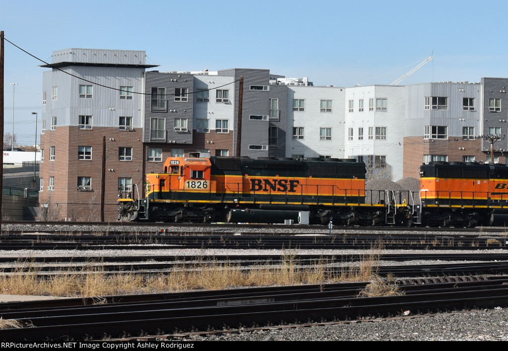 BNSF 1826